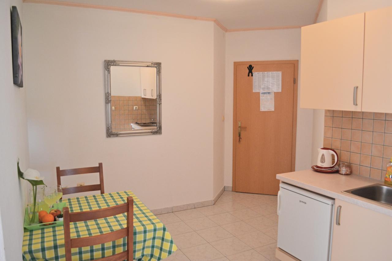 Apartments Dragun Podstrana Exterior foto